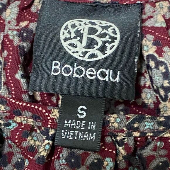 Bobeau Relaxed Top Blouse Tile Print Medallion Boat Neck Top Burgundy Size S - Picture 12 of 13